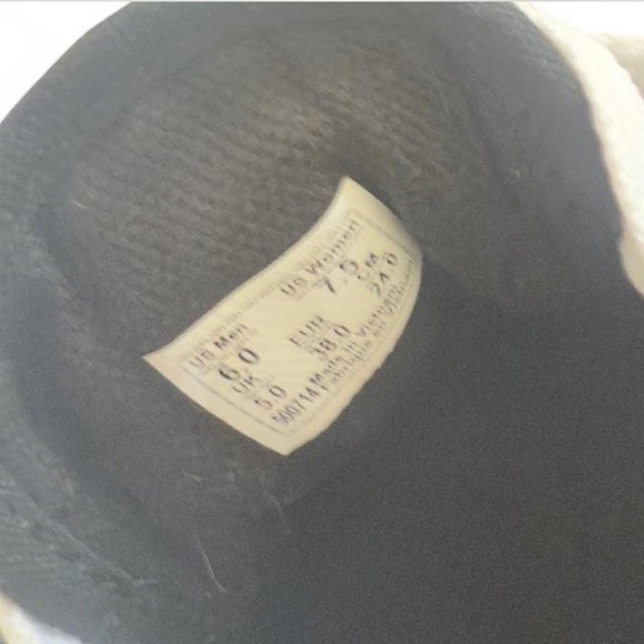 Vans Pop Camo Classic Skateboard Camo Print with Lace Up Feature Women’s US 7.5 - Picture 4 of 5